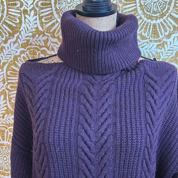 NWT PAIGE Lorilee Turtleneck Cable Knit Wool Blend Sweater in Dark Sangria sz M - Picture 7 of 12